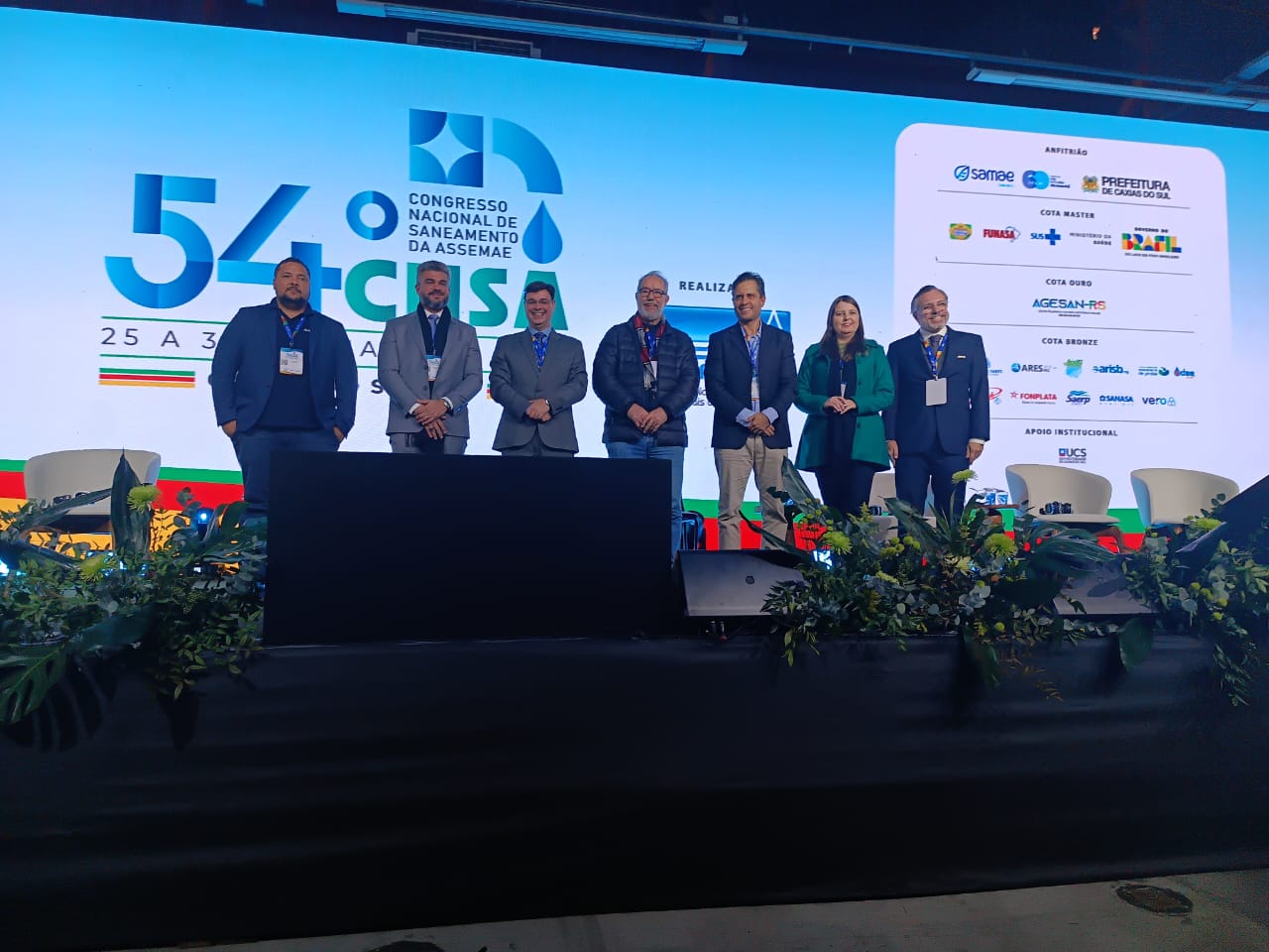 Estande da Agesan-RS reuniu delegações municipais e profissionais da área no Congresso da Assemae